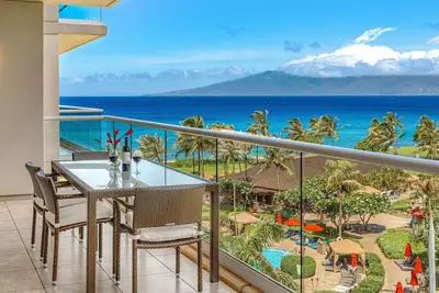 Image de Maui Resort Rentals:  Honua Kai Hokulani 611 - Luxurious 6th Floor Interior Courtyard 2br w/ Full Ocean Views!