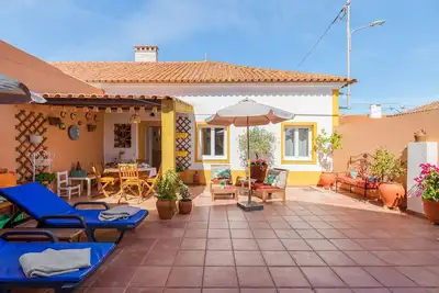 Villa 'Sossego Alentejano' avec terrasse privée, Wi-Fi et climatisation