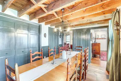 Image de Historic Home w/ Deck in Downtown Milton!