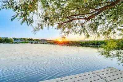 Okee Bay House on Lake Wisconsin w/ Private Dock!
