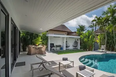 Image de Villa Ayan - Superbe villa de 2 chambres avec piscine à Nai Harn Beach