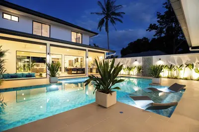 Image de Rawai Beach 1 - Villa de luxe avec piscine et 4 chambres à Rawai Beach