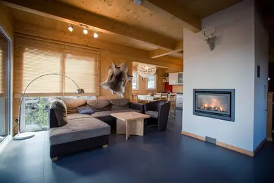 Image de Chalet moderne avec sauna