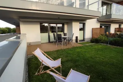 Image de Cozy apartment (45m²) with garden & balcony, 50m from the beach