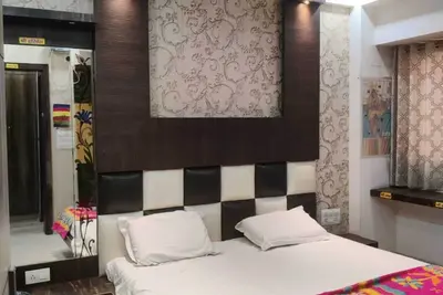 Image de Cozy 1-bedroom with WiFi and Ac in charming Vrindavan