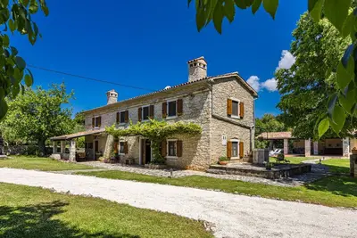Image de House Edera in Central Istria for 6 people with large garden and salt - water private pool