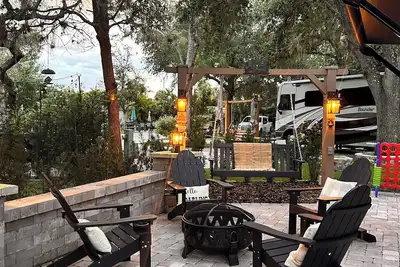 Image de Rv in River Ranch, fully equipped, WiFi, \nFire pit, outdoor games
