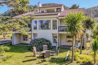 Image de Ocean View Home, Sauna Includes Resort Amenities: Beach Access, Indoor Pool, Res