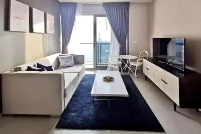 Image de High Floor Sea View 2 Br Near Walking Street\n\n