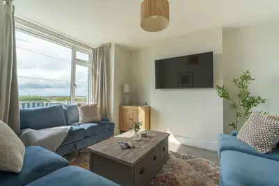 Image de Griffin's Rest | near to A30 & Airport | Parking