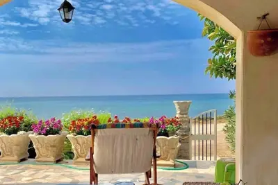 Image de House with sea view - Punta Secca