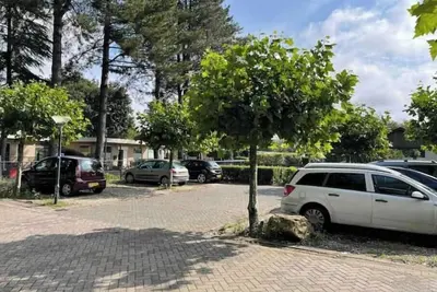 Image de Chalet in green area ~ Garden ~ Walk to Lake