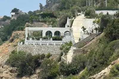 Image de luxury Castle Vılla wıth private beach\n\n