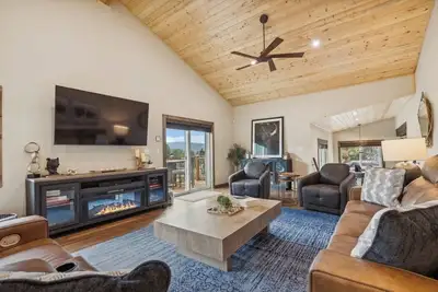 Image de Spacious Getaway, Central Location, Family Friendly