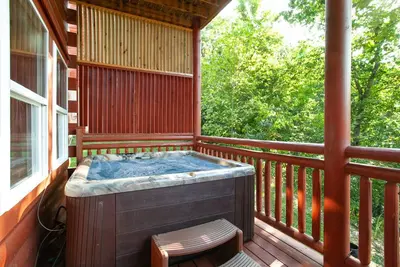 Image de Rustic-Chic Cabin | Indoor Pool, Game Room & Hot Tub