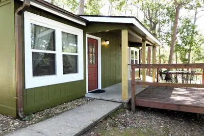 Image de Largemouth Cabin\n