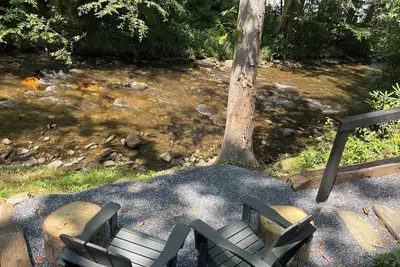 Image de J Creek Retreat-Gorgeous! Waterfront, Easy Access!