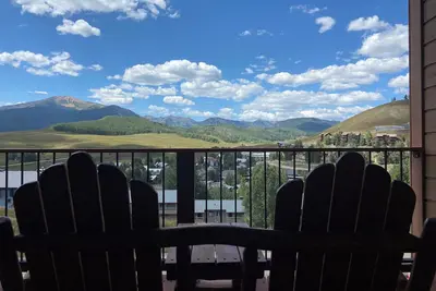 Image de Spacious, affordable, great Views! Walk to Slopes. Garage, Hot Tub, Free Shuttle