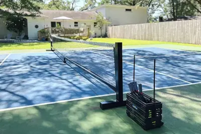 Image de Charleston House with Private Pickleball Court!