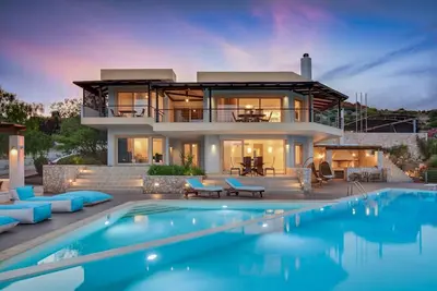 Extravagant Athens Villa | Villa Seraphina | 6 Bedrooms | Private Heated Pool | Sea Views |Various Lounging and Lining Spaces & Bbq | Legrena