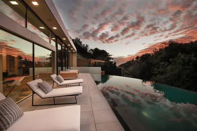 Image de Luxurious 5-bedroom villa with WiFi, Ac in brilliant Beverly Hills