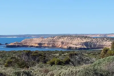 Image de The Granites on Westall. 250 acres of secluded bush land with coastal views.