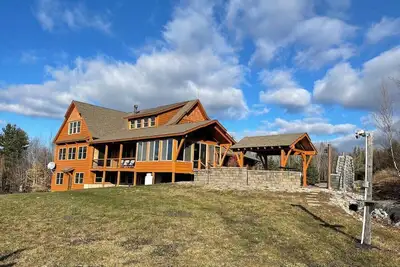 Image de Stunning Peak Foliage Views, Fire Pit, Fireplace & More - Sky View