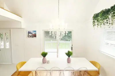 Image de Luxe 10 guest Cottage Ski/Golf/Fire Pit/Lakes/Hike