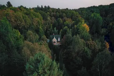 Le Pavillon: Confort en nature |Foyer, Spa, Billard