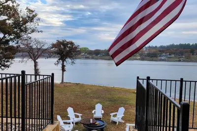Image de Lakefront 3-bedroom house on Amon Carter Lake in Bowie