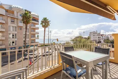 Image de Appartement 'Apartament Palomera' avec vue sur la mer, Wi-Fi et climatisation