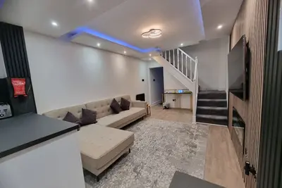 Image de Enjoyable 3-bedroom house with WiFi in Watford central / 30min to Central London