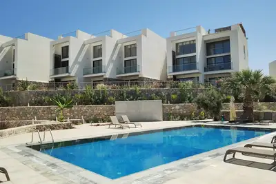 Image de Penthouse on the waterfront with beautiful sea and mountain views. Deja Blue Wellness Resort