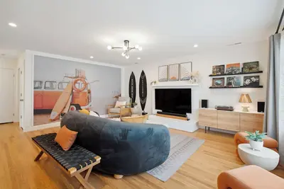 Image de Relax Coastal Retreat: Beautiful 2b Home Nr Beach