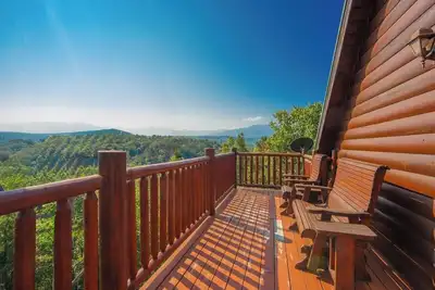 Image de Summit Vista: Mtn Views, Hot Tub, Wifi, Game Room, near Dollywood & attractions!