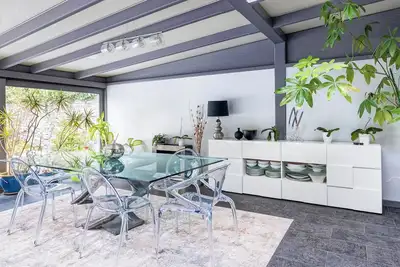 Image de Luxueuse villa entre Paris et Versailles - grande piscine et hammam - 5 chambres