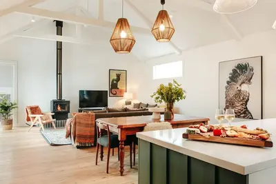 Image de Dorothea - beautiful house in the heart of Trentham