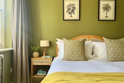 Image de Stylish Victorian Home - Central Frome - Sleeps 8
