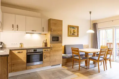 Image de Apartment #4 with 2 bedrooms for up to 7 people