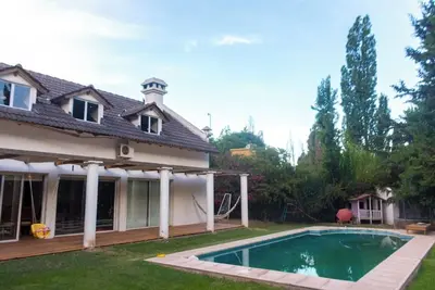 Image de Tranquil villa with WiFi and Pool in Chacras de Coria