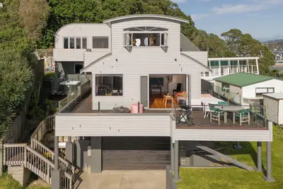 Image de Ocean View Beach Beauty - Tairua Holiday Home