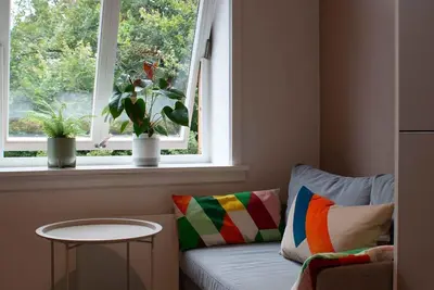 Image de Stylish & Modern 2br Apt, 4min Subway to Oslo City