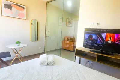 Image de Cozy apartment with style and luxury, close to the stadium