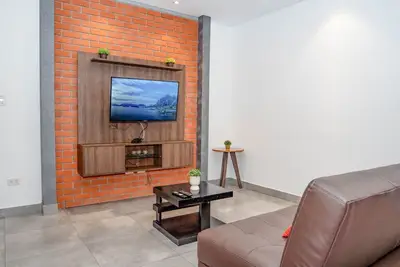 Image de Spacious and equipped apartment on the Fidel Anze park