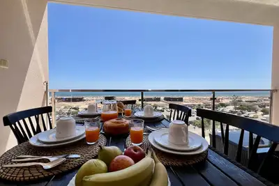 Image de Monte Gordo Beach Ocean View 3 by Homing