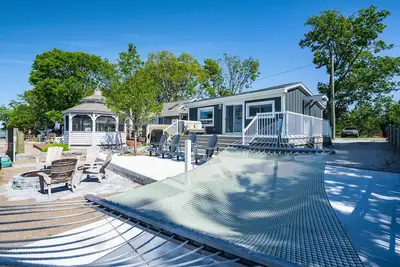Image de Hammock Haven Beach House Near Point Pelee