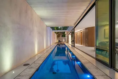 Image de Spacious villa with 4 bedrooms and WiFi, fitness room in amazing Los Angeles