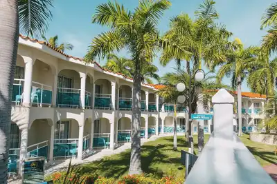 Image de Must pay All-Inclusive fee on check in