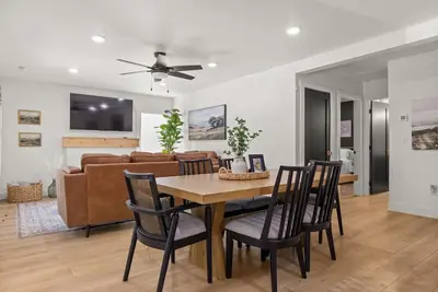 Image de Charming 3 Bedroom Retreat: Perfect for Families, Travelers and Professionals