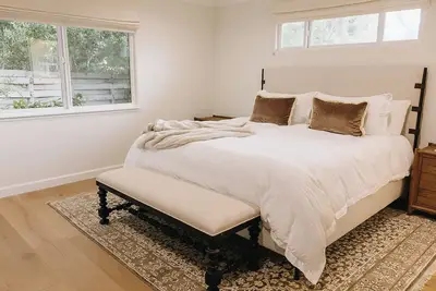 Image de Enchanting 3-bedroom house with WiFi in Del Monte Forest